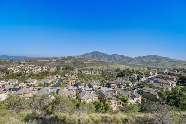 Detail Gallery Image 33 of 35 For 10496 Celestial Waters Dr, Spring Valley,  CA 91977 - 4 Beds | 3 Baths