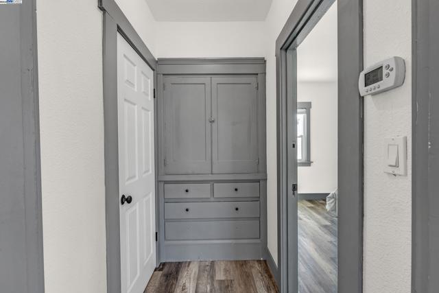 2708 60th Avenue, Oakland CA: https://media.crmls.org/mediaz/a87b56b7-3721-42c5-9e18-b9683f4e67d0.jpg