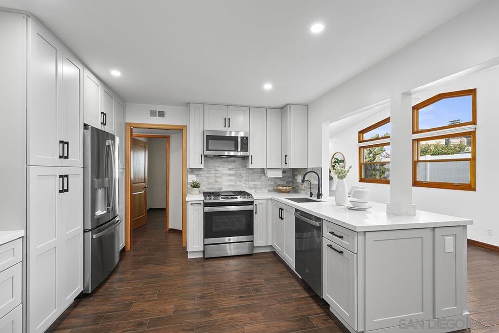 7355 Florey Court - photo 6