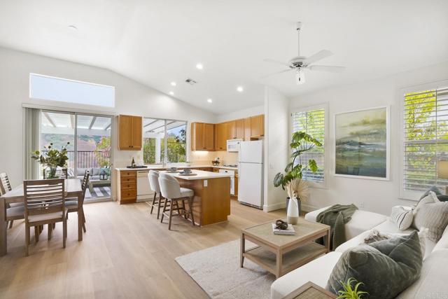 Detail Gallery Image 9 of 31 For 5231 Setting Sun Way, San Diego,  CA 92121 - 3 Beds | 2 Baths