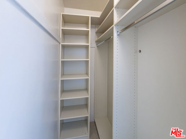 8967 St Ives Drive, Los Angeles CA: https://media.crmls.org/mediaz/a87c4894-ba28-405c-ae4e-d40ad1d62819.jpg