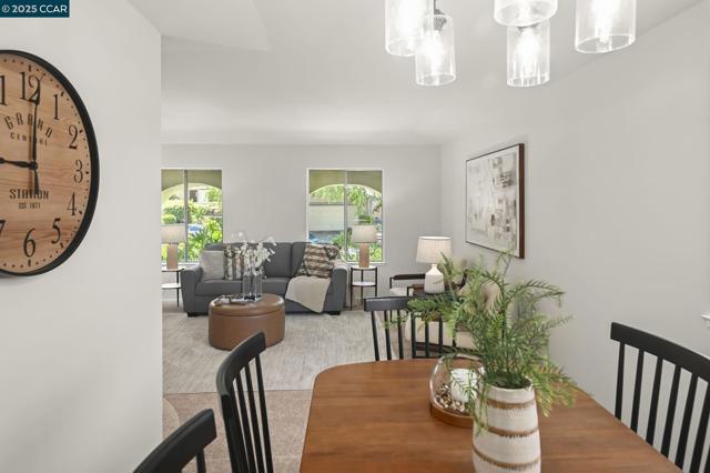 277 Holiday Hills Dr, Martinez CA: https://media.crmls.org/mediaz/a87e3889-4426-4f63-9ab9-fe2bb2fce97a.jpg