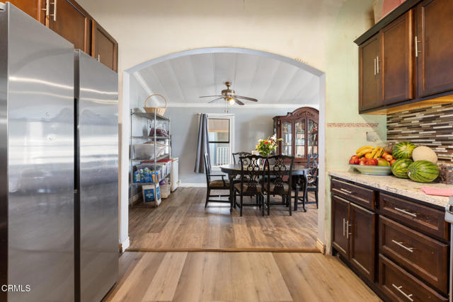 106 Arrowhead Circle, Oxnard CA: https://media.crmls.org/mediaz/a87e7764-73dd-4ee5-8883-b2a2cfa7b06e.jpg