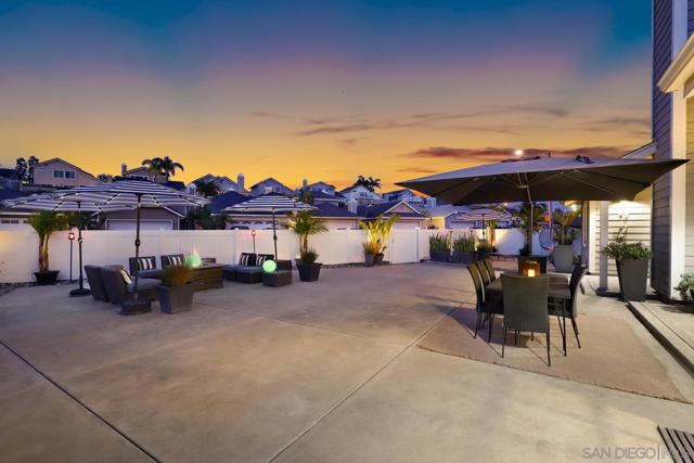 6951 Quiet Cove Dr, Carlsbad CA: https://media.crmls.org/mediaz/a8808b7c-6385-45b2-abc8-663c0f55a866.jpg