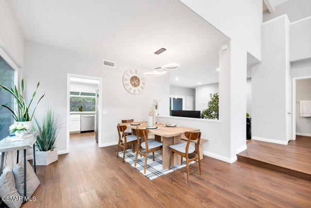 5092 Benedict Court, Oak Park CA: https://media.crmls.org/mediaz/a8811531-1435-4951-a95b-f086a981ef8f.jpg