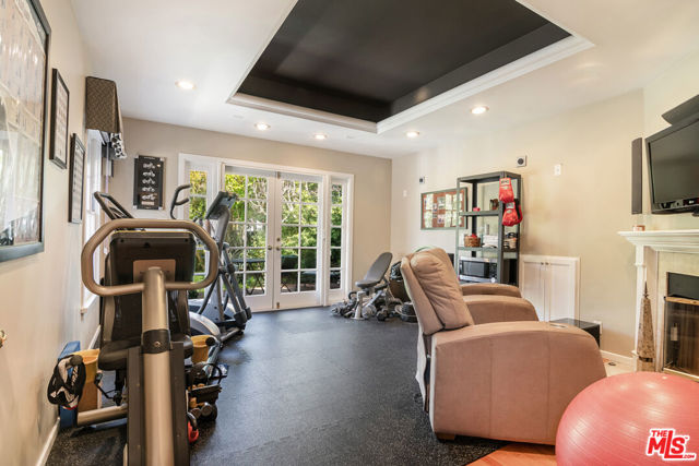 3200 Federal Avenue, Los Angeles CA: https://media.crmls.org/mediaz/a8819f5b-6f06-4126-995a-e270d266c7ec.jpg