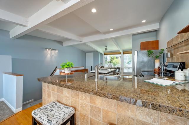 Detail Gallery Image 30 of 60 For 2319 Caringa Way #58,  Carlsbad,  CA 92009 - 2 Beds | 2/1 Baths