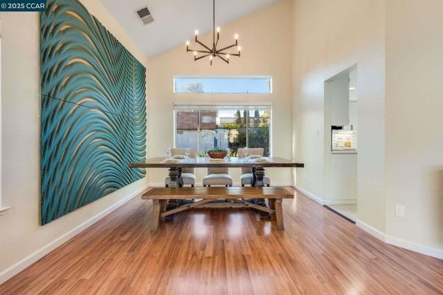 1021 Montclair Court, Livermore CA: https://media.crmls.org/mediaz/a882128d-b4a8-4f7f-9969-2108a5662589.jpg