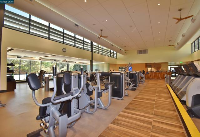 3209 Golden Rain Rd, Walnut Creek CA: https://media.crmls.org/mediaz/a88215b3-426f-4a2d-a327-d626adaf1c09.jpg