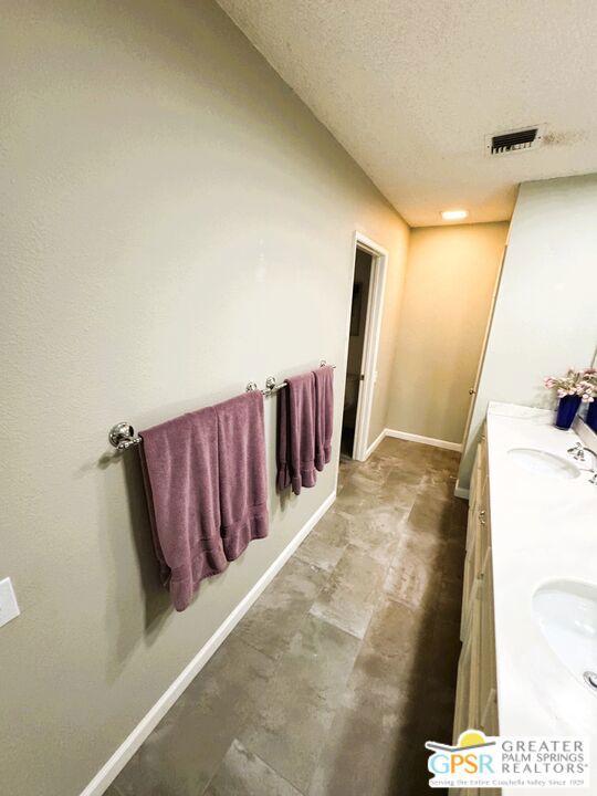 2615 N Whitewater Club Drive #A, Palm Springs, CA 92262