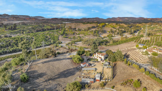 6417 Turfway Road, Moorpark CA: https://media.crmls.org/mediaz/a8838901-61ce-45fe-b08f-a2d21306b80e.jpg