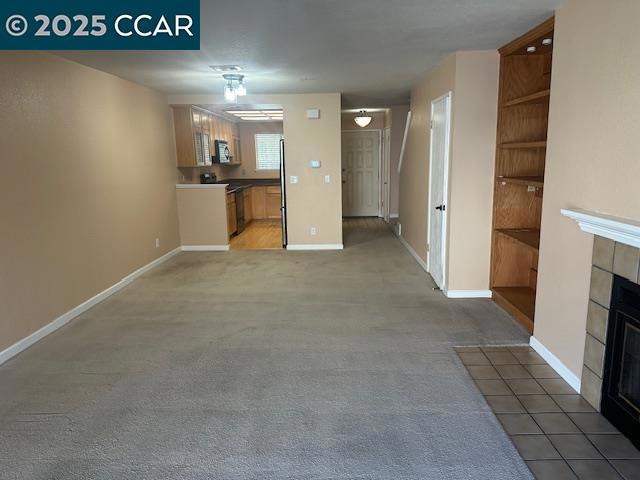2723 Oak Rd, Walnut Creek CA: https://media.crmls.org/mediaz/a883e024-bb8a-46ba-be84-b0167f373600.jpg