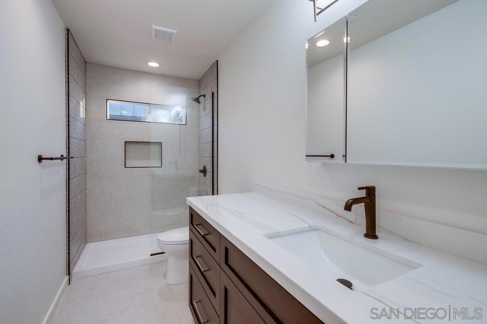 MLS #250032138SD img 64