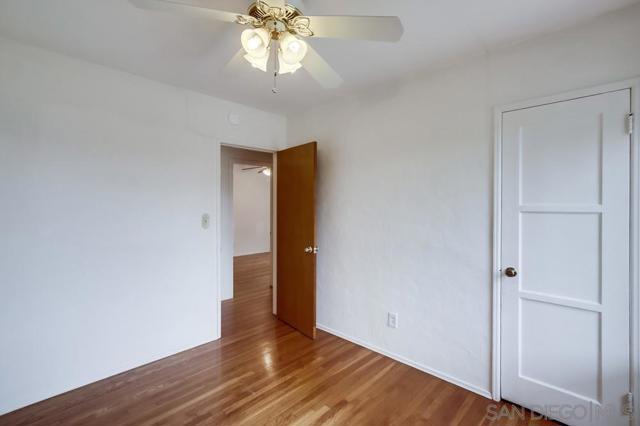 1354 Chalcedony St, San Diego CA: https://media.crmls.org/mediaz/a88572ef-176f-4251-9d7b-3ef41cd51d02.jpg