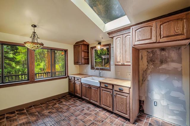 188 Park Street, Boulder Creek CA: https://media.crmls.org/mediaz/a8865063-d6a9-435c-8d77-3d4d758a874b.jpg