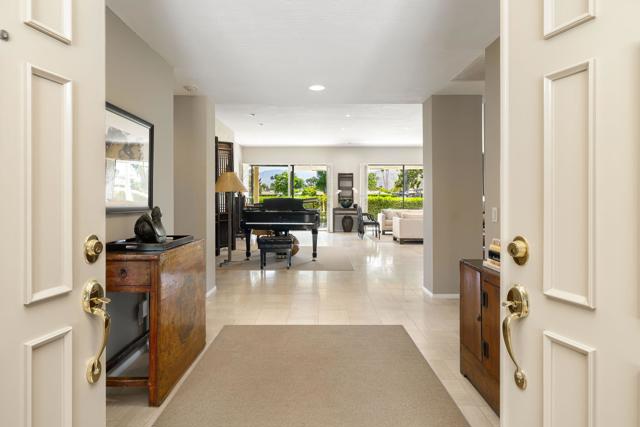 26 Stanford Drive, Rancho Mirage CA: https://media.crmls.org/mediaz/a886aea0-0779-43ed-ba7a-13766e7b8aed.jpg