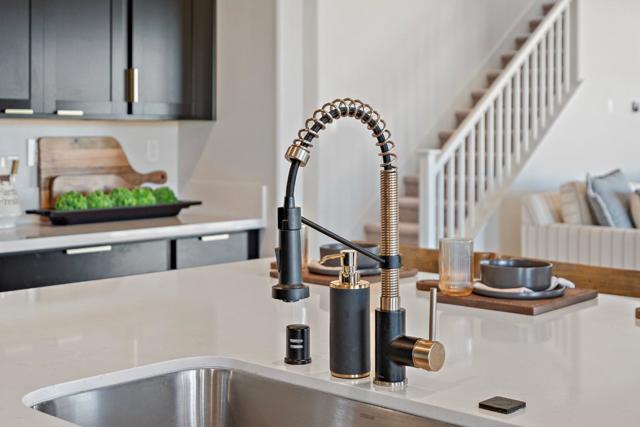 191 Scarlett Way, Hollister CA: https://media.crmls.org/mediaz/a88712c3-c2fc-46e2-86ca-1e43b27e821a.jpg