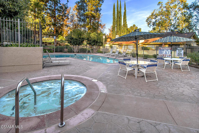 434 Vista Dorado Lane, Oak Park CA: https://media.crmls.org/mediaz/a8876982-4aa8-4f10-ba7a-5e3d10c5abd4.jpg