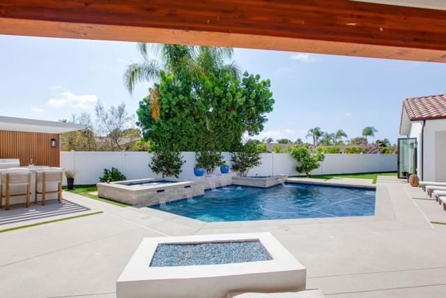 2630 Vistosa Place, Carlsbad CA: https://media.crmls.org/mediaz/a8879a5b-8180-42cb-9f16-a27131391e88.jpg