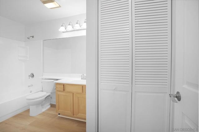 1045 Peach Ave, El Cajon CA: https://media.crmls.org/mediaz/a887fa58-78db-46b3-8416-997c79be980c.jpg