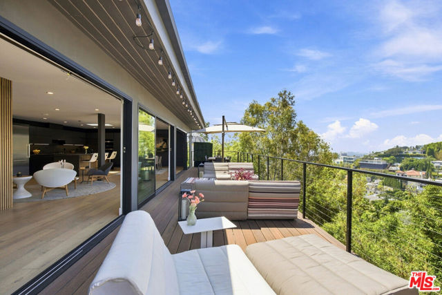 3 Bed Home for Sale in Los Angeles, California