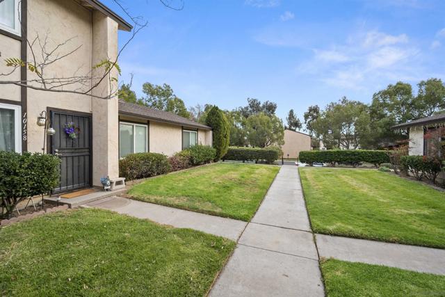 10158 Carefree Drive, Santee, California 92071, 2 Bedrooms Bedrooms, ,1 BathroomBathrooms,Townhouse,For Sale,Carefree Drive,250000379SD