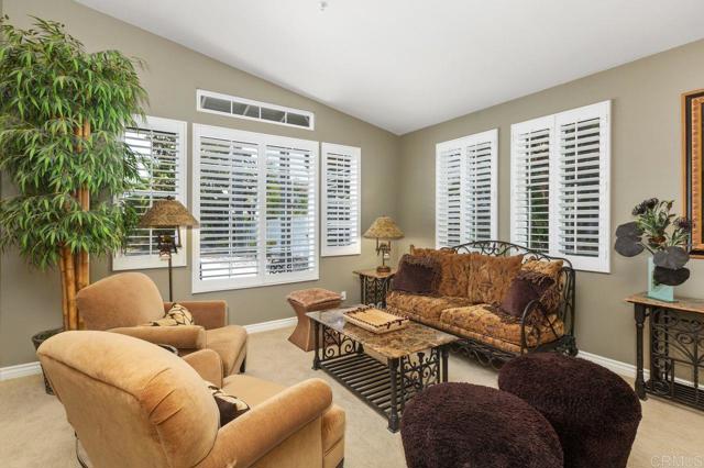 Detail Gallery Image 9 of 41 For 1034 via Reata, Vista,  CA 92081 - 3 Beds | 2 Baths