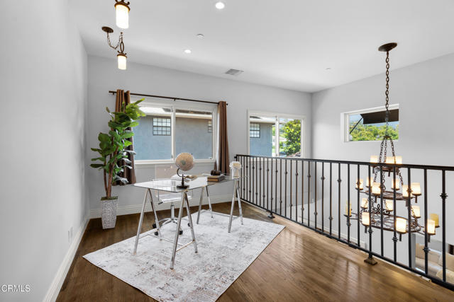 171 N Sunset Place, Monrovia CA: https://media.crmls.org/mediaz/a88b1515-6da3-4ed3-8204-9a80ac13fd50.jpg