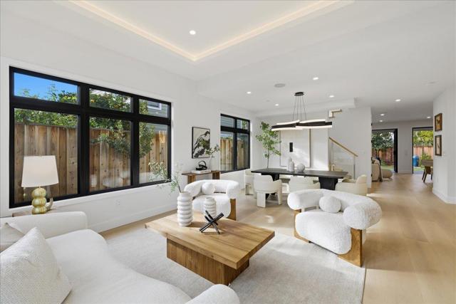 852 La Para Avenue, Palo Alto CA: https://media.crmls.org/mediaz/a88ba611-117c-4689-9868-ed1b898b0c19.jpg