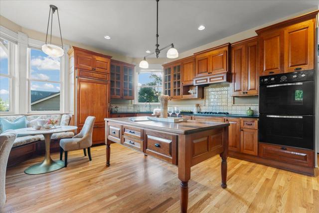 311313 Ocean View Avenue, Santa Cruz CA: https://media.crmls.org/mediaz/a88c890c-ef7e-49e2-b620-da783beaae8e.jpg