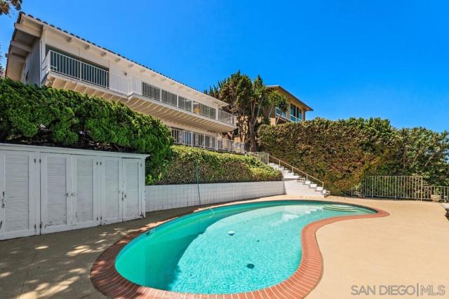 605 Palos Verdes Dr W, Palos Verdes Estates, California 90274, 4 Bedrooms Bedrooms, ,2 BathroomsBathrooms,Residential,Sold,Palos Verdes Dr W,220015650SD