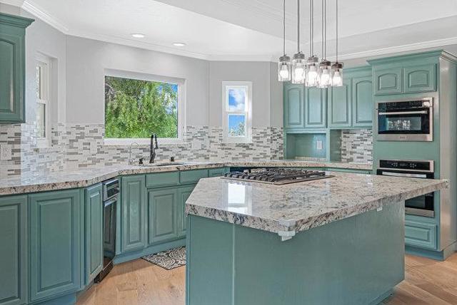 5955 Diablo Hills Road, Tres Pinos CA: https://media.crmls.org/mediaz/a88d41ba-68ab-47ec-acaf-92ff4d2539e6.jpg