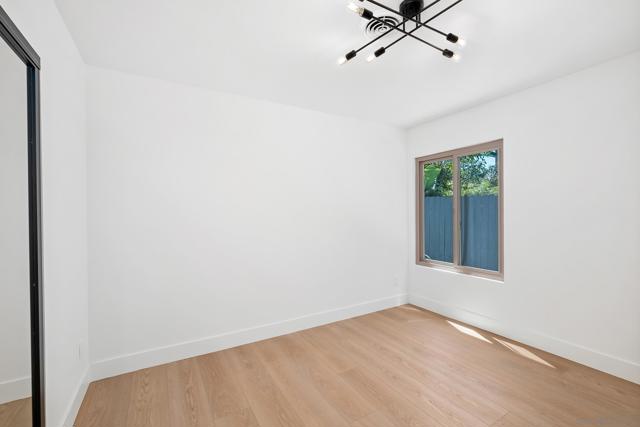 Image 42 of 50 For 4716 Murat Pl