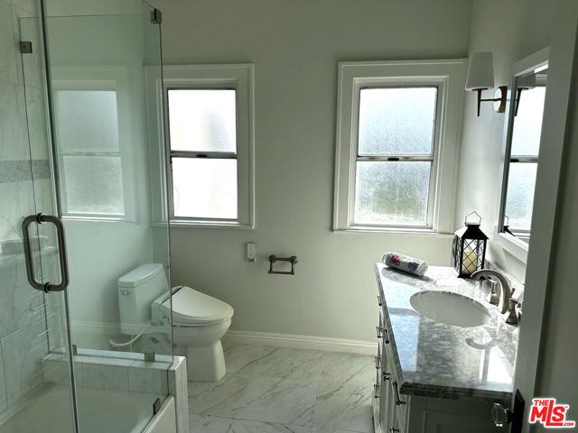 10736 Ashton Avenue, Los Angeles CA: https://media.crmls.org/mediaz/a88e2573-3bac-4093-bf37-a5f8c4eb0466.jpg