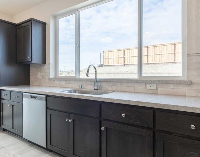 312 W Pasqua Court, Mountain House CA: https://media.crmls.org/mediaz/a88e4941-9a32-42da-b802-7fd8192b90e3.jpg