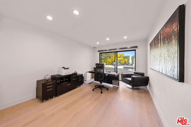 3144 Corda Drive, Los Angeles CA: https://media.crmls.org/mediaz/a88f523d-1a0a-46c2-a0c3-a0bd6a448cc5.jpg