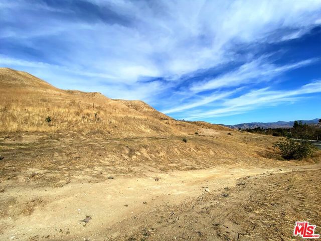 0 Sesnon, Granada Hills CA: https://media.crmls.org/mediaz/a88f5e90-c40d-4de0-a319-3fe66ce73298.jpg