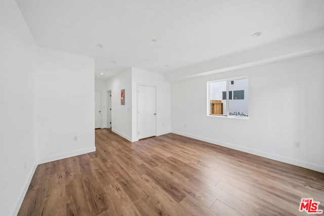 6334 1/2 Beck Avenue photo 7