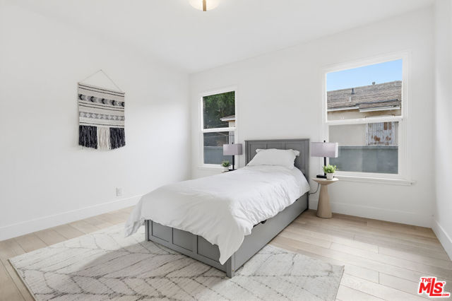 9402 S Van Ness Avenue, Los Angeles CA: https://media.crmls.org/mediaz/a88fbfa7-b9f2-4a87-bff5-e14eebaae9e1.jpg