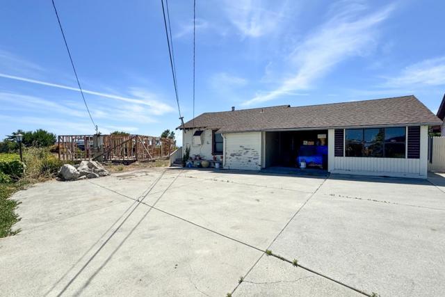 3300 Crestline Way, Soquel CA: https://media.crmls.org/mediaz/a8904e5a-2730-4a53-80fe-baf07f17529b.jpg