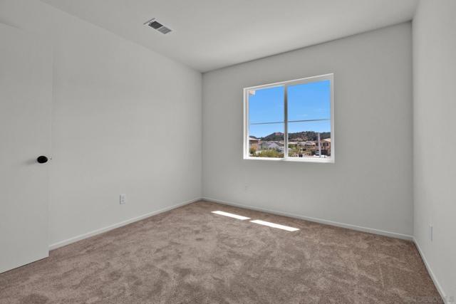 28203 Verdant Ct, Valley Center CA: https://media.crmls.org/mediaz/a89054ad-f340-46ab-b33d-bc75290be8a0.jpg