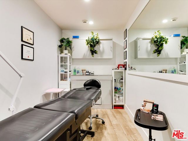  Commercial for Sale in Beverly Hills, California