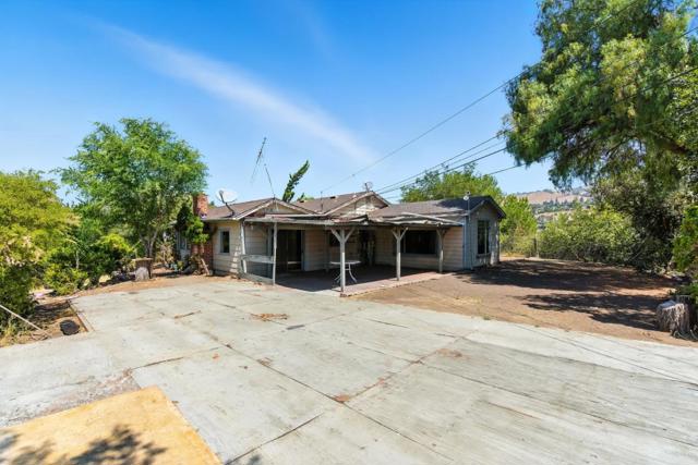 14862 Watters Drive, San Jose CA: https://media.crmls.org/mediaz/a890e6ff-c7ca-4da6-92e9-79a76e8a915f.jpg