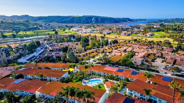 Detail Gallery Image 27 of 34 For 2323 Caringa Way #16,  Carlsbad,  CA 92009 - 2 Beds | 2 Baths