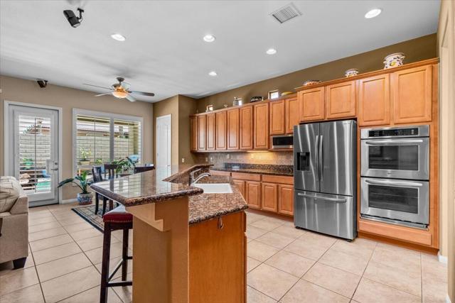 62 Via Del Pienza, Rancho Mirage CA: https://media.crmls.org/mediaz/a89152c1-3075-4ffc-aa55-97cd9d8ca6c2.jpg