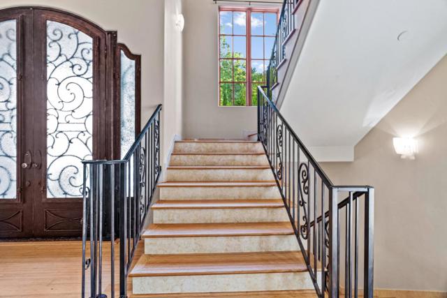 11860 Francemont Drive, Los Altos Hills CA: https://media.crmls.org/mediaz/a891dafc-b8bc-4a6d-ab85-299ea5b639e0.jpg