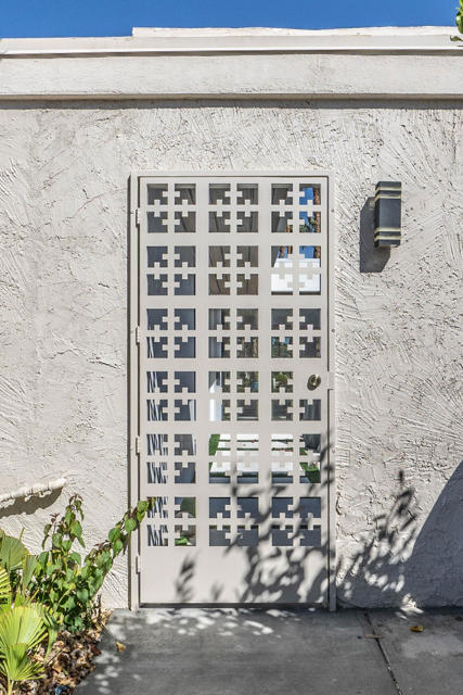 76670 Lark Lane, Indian Wells CA: https://media.crmls.org/mediaz/a892eebe-9e19-4bbb-8374-9fef7f4341f4.jpg