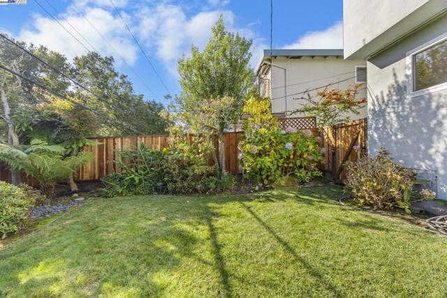 2461 Trenton Dr, San Bruno CA: https://media.crmls.org/mediaz/a892f3b9-da2f-42c3-92fc-c8b8d12fa8c3.jpg