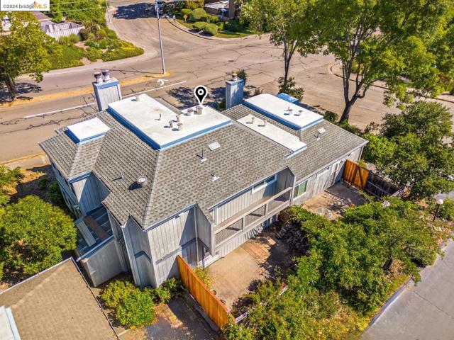 Image 17 of 20 For 2332 Tachevah Dr