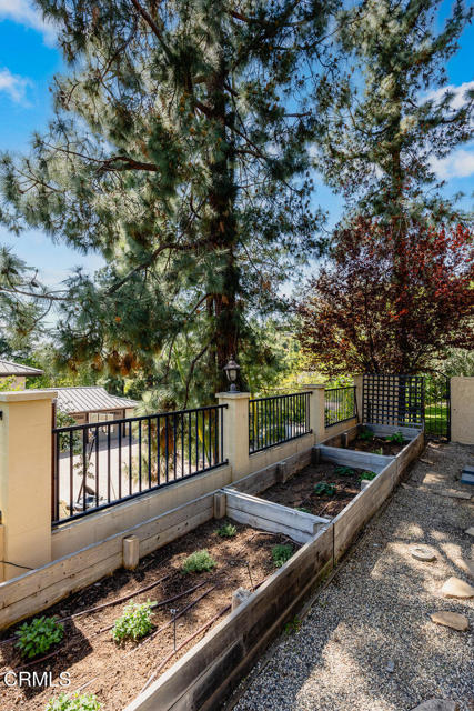 574 Camillo Road, Sierra Madre CA: https://media.crmls.org/mediaz/a8935560-f1fa-410d-b1ed-0c154dc22faf.jpg